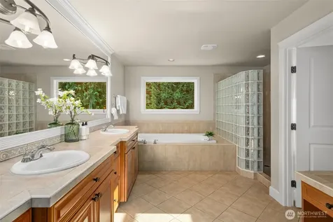 9545 NE Idel Weis Court Bainbridge Island WA 98110