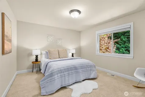 9545 NE Idel Weis Court Bainbridge Island WA 98110