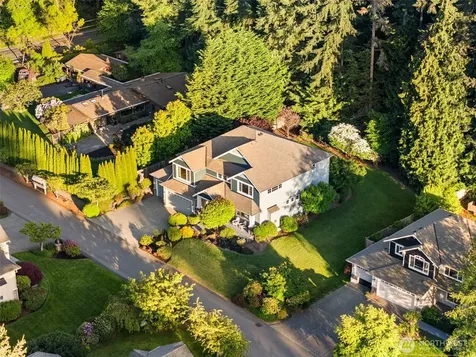 9545 NE Idel Weis Court Bainbridge Island WA 98110