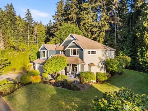 9545 NE Idel Weis Court Bainbridge Island WA 98110