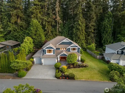 9545 NE Idel Weis Court Bainbridge Island WA 98110