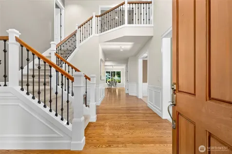9545 NE Idel Weis Court Bainbridge Island WA 98110