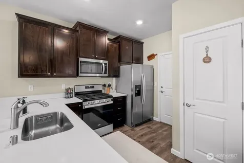 5732 86th Drive NE Marysville WA 98270