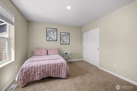 5732 86th Drive NE Marysville WA 98270