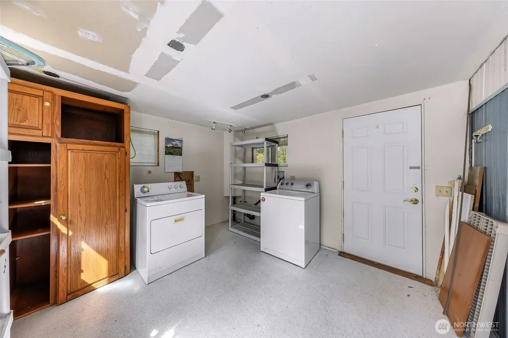 24443 Wicker Road Sedro Woolley WA 98284