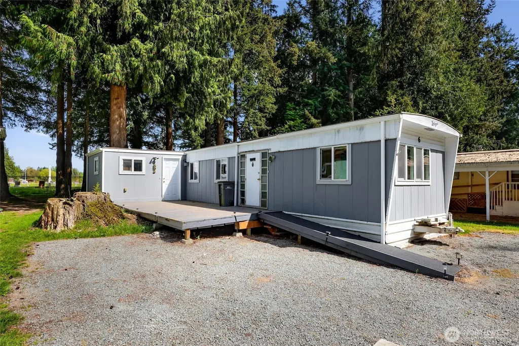 24443 Wicker Road Sedro Woolley WA 98284