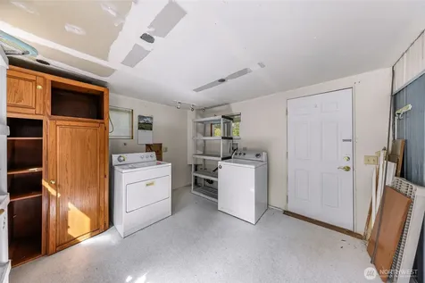 24443 Wicker Road Sedro Woolley WA 98284