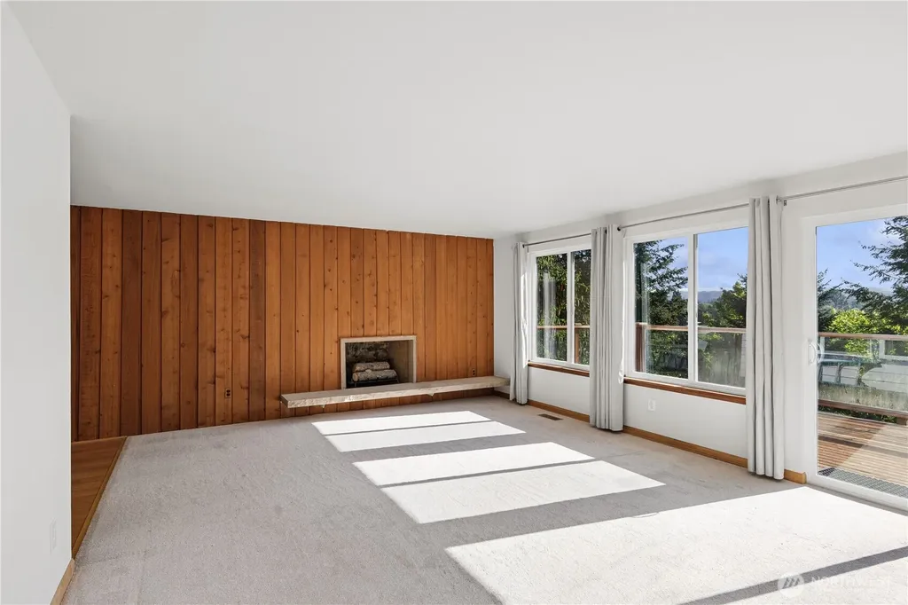 16226 NE 57th Street Redmond WA 98065