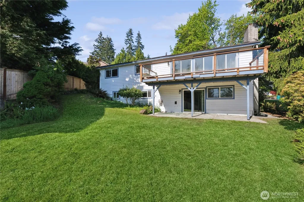 16226 NE 57th Street Redmond WA 98065