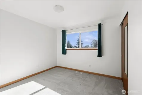 16226 NE 57th Street Redmond WA 98065