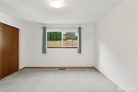 16226 NE 57th Street Redmond WA 98065