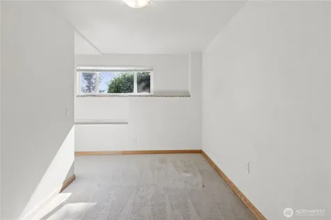 16226 NE 57th Street Redmond WA 98065