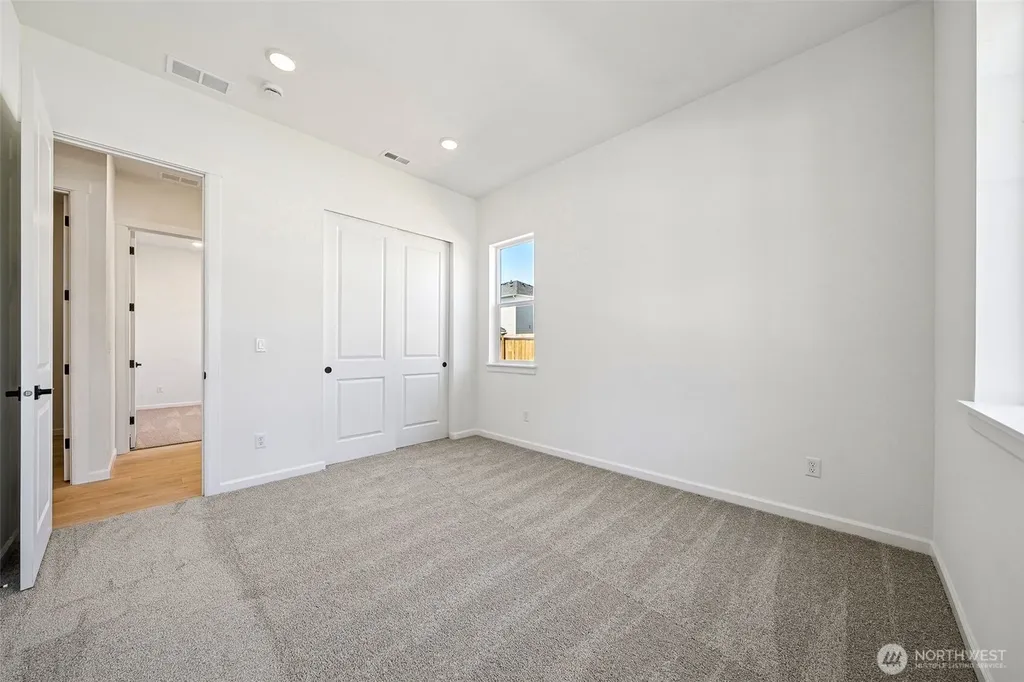 921 Sawyer Avenue Buckley WA 98321