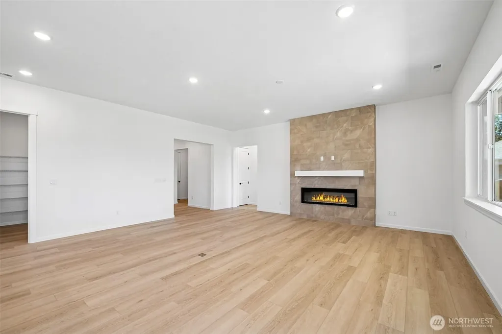 921 Sawyer Avenue Buckley WA 98321