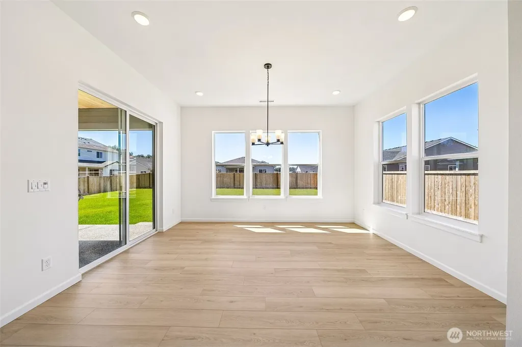 921 Sawyer Avenue Buckley WA 98321