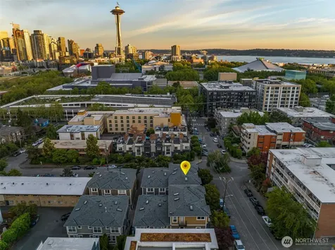 804 3rd Avenue N Seattle WA 98109