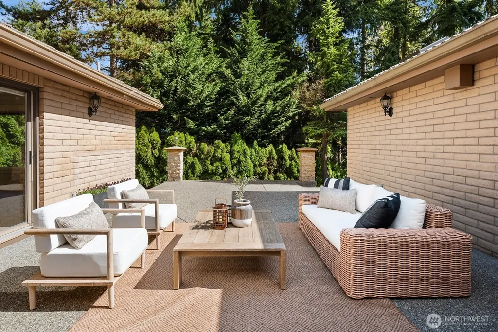 13214 180th Avenue NE Redmond WA 98052