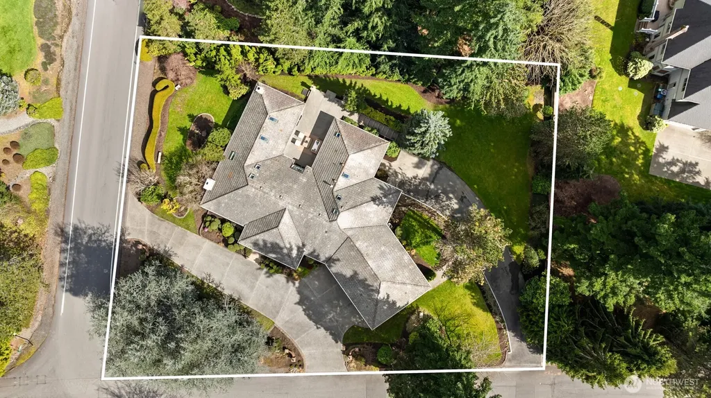 13214 180th Avenue NE Redmond WA 98052