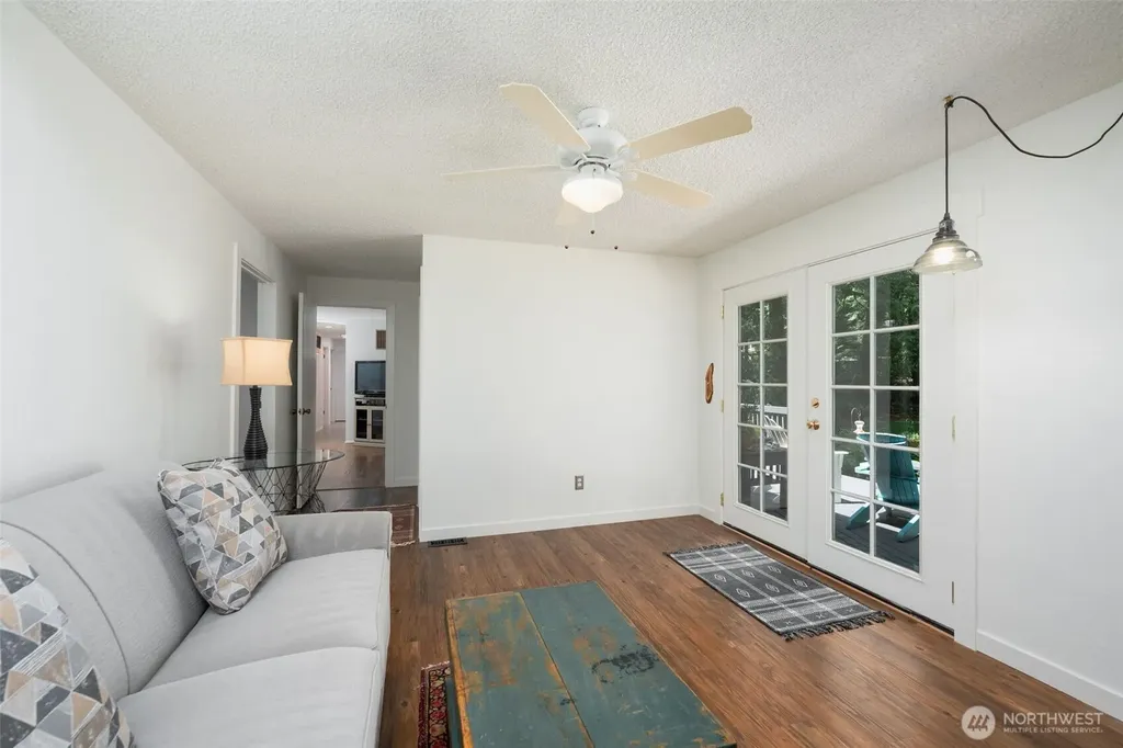 28102 SE 63rd Street Issaquah WA 98027
