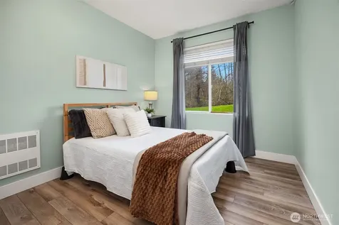 566 241st Lane SE Sammamish WA 98074