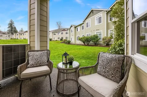 566 241st Lane SE Sammamish WA 98074
