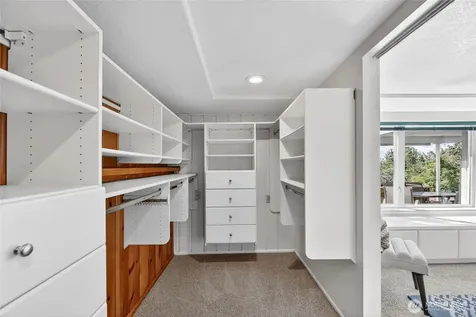 8261 Northrop Place SW Seattle WA 98136