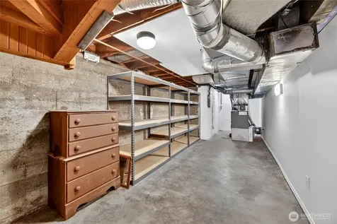 8261 Northrop Place SW Seattle WA 98136