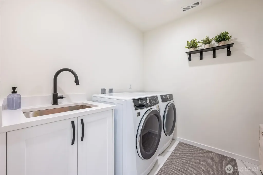 408 W 6th Street Cle Elum WA 98922