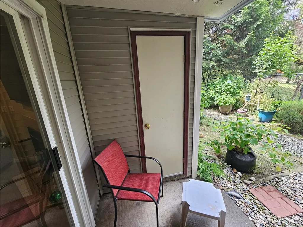 13306 SE 272nd Street Kent WA 98042