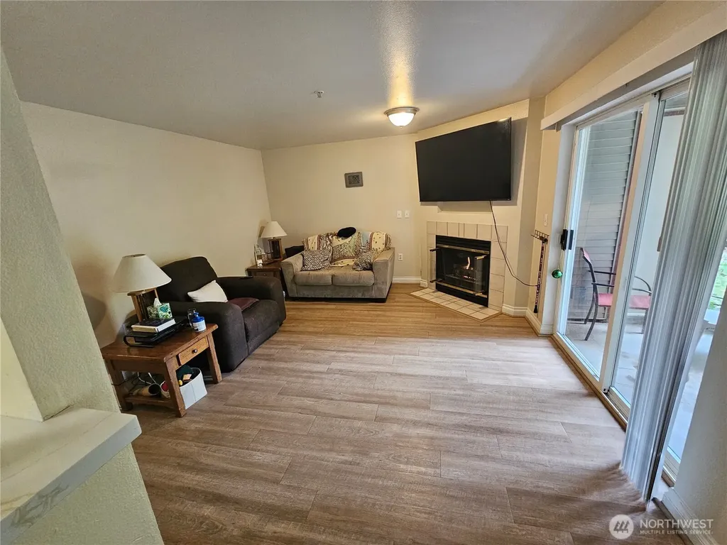 13306 SE 272nd Street Kent WA 98042
