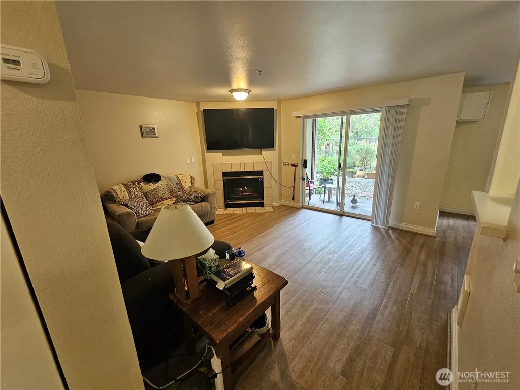13306 SE 272nd Street Kent WA 98042