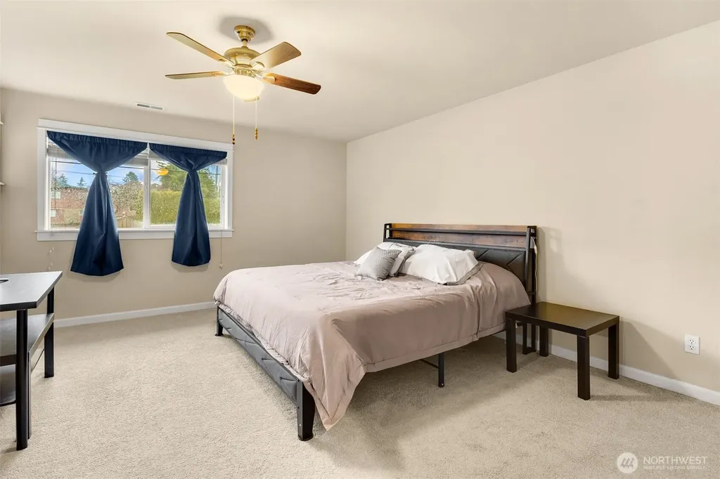 10700 SE 260th Street Kent WA 98030
