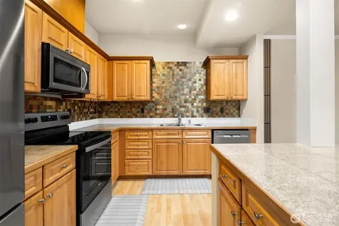 10700 SE 260th Street Kent WA 98030