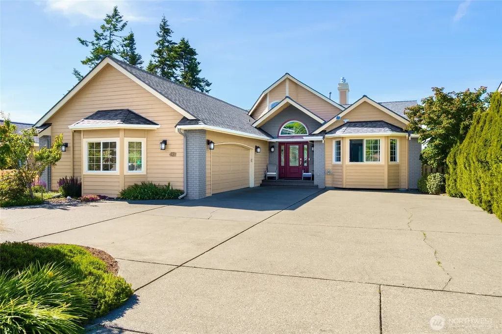 4211 Glasgow Way Anacortes WA 98221