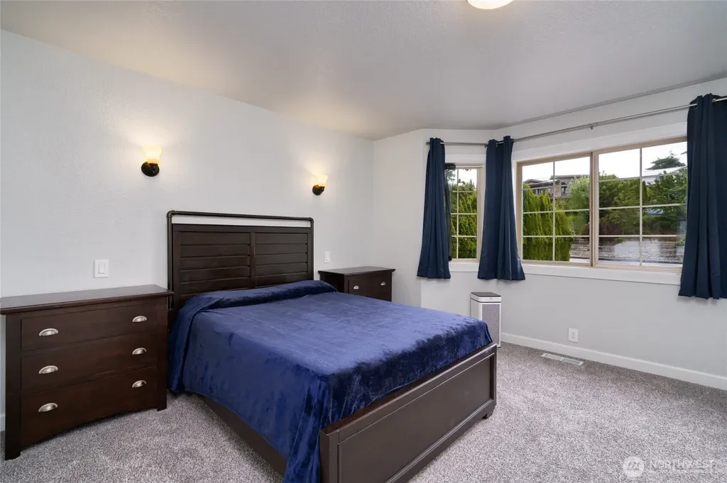4211 Glasgow Way Anacortes WA 98221
