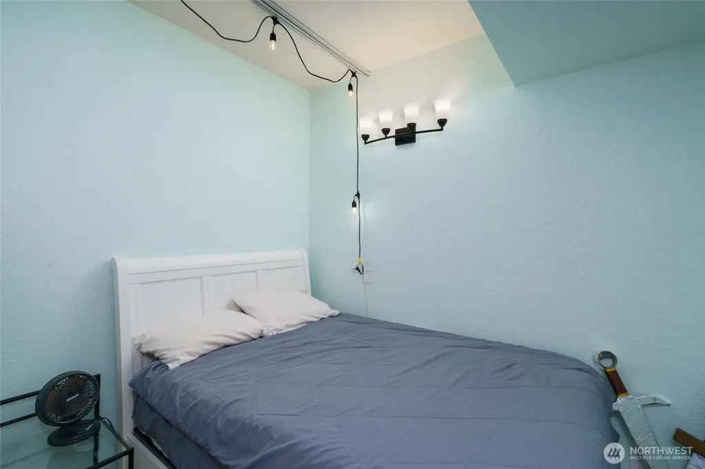 4211 Glasgow Way Anacortes WA 98221