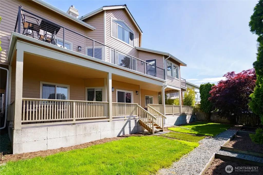 4211 Glasgow Way Anacortes WA 98221
