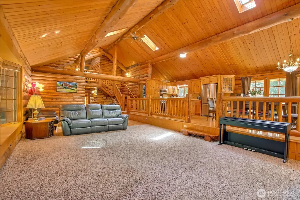 36233 28th Avenue S Federal Way WA 98003
