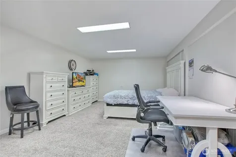 36233 28th Avenue S Federal Way WA 98003