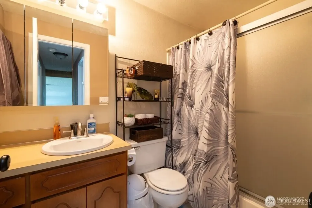1427 33rd Avenue Ct SW Puyallup WA 98373