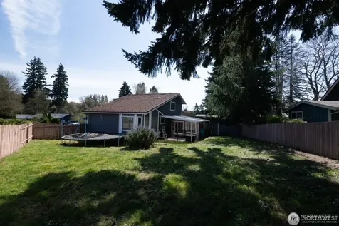 1427 33rd Avenue Ct SW Puyallup WA 98373