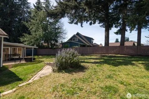 1427 33rd Avenue Ct SW Puyallup WA 98373