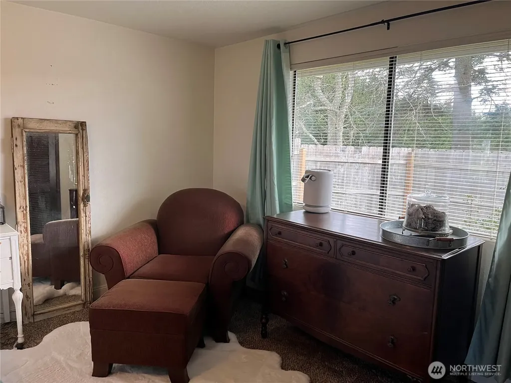 615 Arrowhead Road Camano Island WA 98282