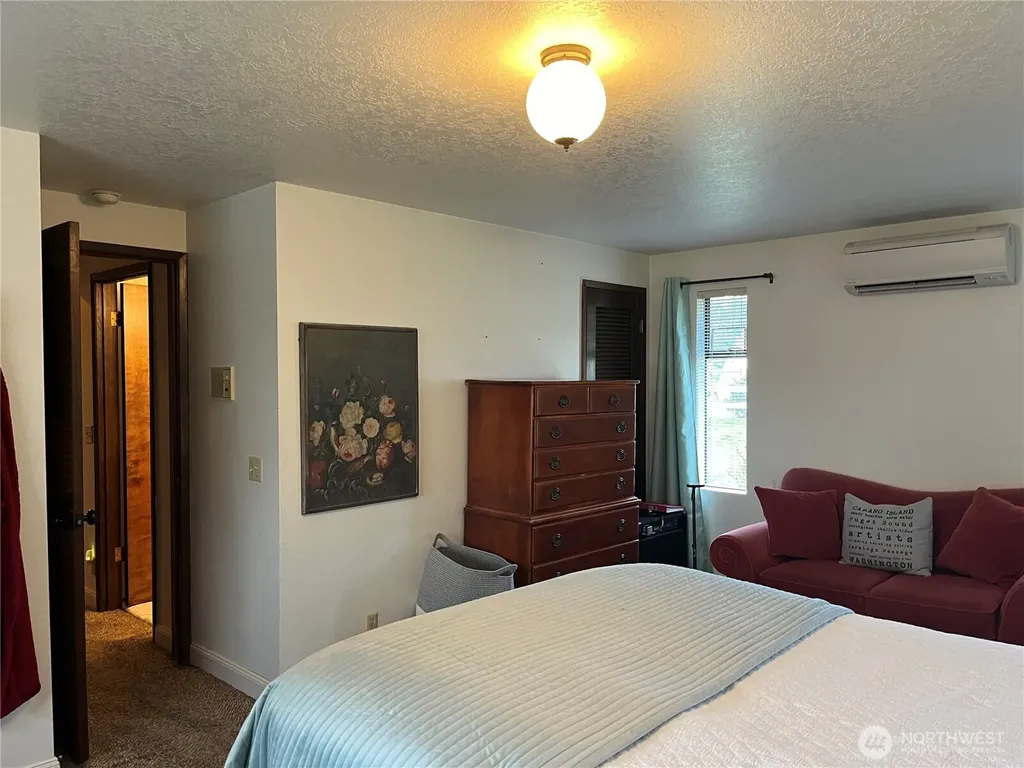 615 Arrowhead Road Camano Island WA 98282