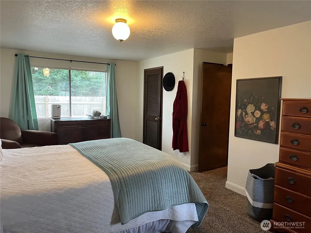 615 Arrowhead Road Camano Island WA 98282