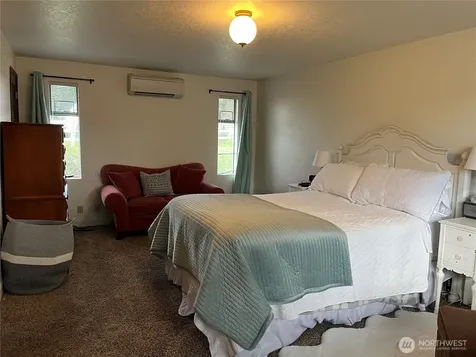 615 Arrowhead Road Camano Island WA 98282