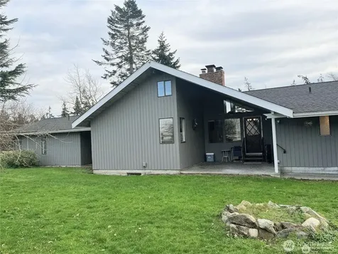 615 Arrowhead Road Camano Island WA 98282