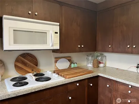 615 Arrowhead Road Camano Island WA 98282