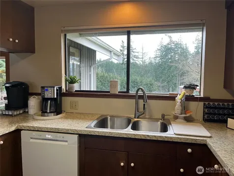 615 Arrowhead Road Camano Island WA 98282