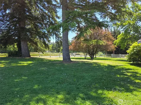 615 Arrowhead Road Camano Island WA 98282